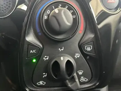 Photo 11 Citroën C1  VTi 72 S&S Feel 5p E6.d