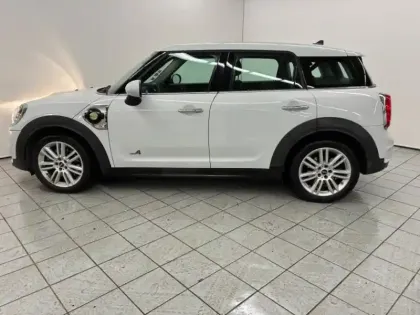 Photo 12 Mini Countryman  Cooper SE 136ch + 88ch Exquisite ALL4 BVA