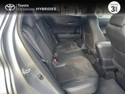 Photo 6 Toyota C-HR  1.8 Hybride 122ch Collection E-CVT Alcantara