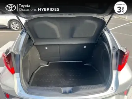 Photo 9 Toyota C-HR  1.8 Hybride 122ch Collection E-CVT Alcantara