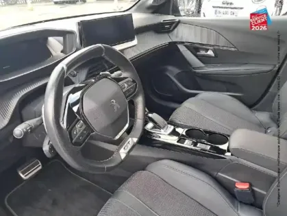 Photo 14 Peugeot 208  1.2 PureTech 130ch S/S GT EAT8 Tpano