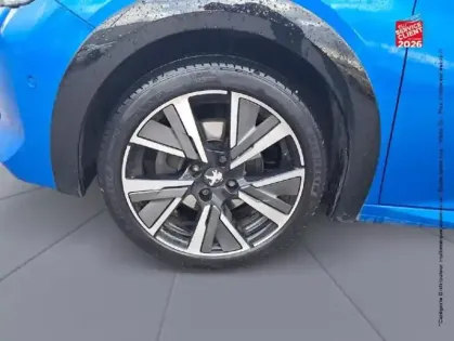 Photo 9 Peugeot 208  1.2 PureTech 130ch S/S GT EAT8 Tpano