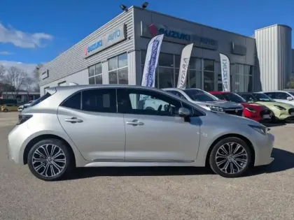 Photo 11 Toyota Corolla  122h Design