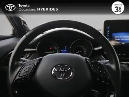 Photo 12 Toyota C-HR  122h Collection 2WD E-CVT RC18