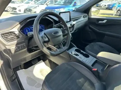 Photo 12 Ford Kuga  2.5 Duratec 190ch FHEV ST-Line X BVA i-AWD