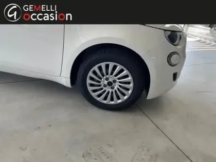 Photo 5 Fiat 500  e 95ch Action Berline MY22 23.8 kWh