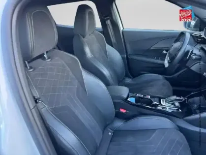 Photo 19 Peugeot 2008  1.2 PureTech 130ch S&S GT Pack EAT8