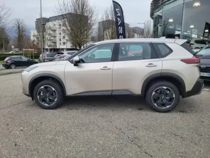 Photo 13 Nissan X-trail  e-4orce 213ch Acenta 7 places 2025