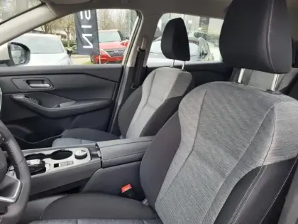 Photo 5 Nissan X-trail  e-4orce 213ch Acenta 7 places 2025