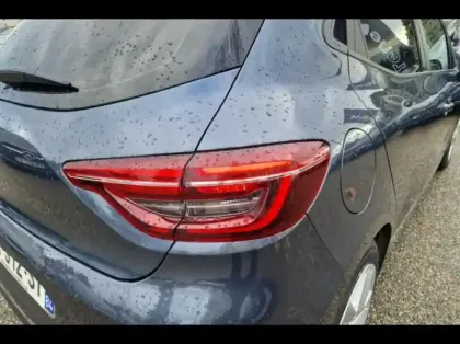 Photo 13 Renault Clio  1.6 E-Tech 140ch Business -21