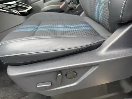 Photo 13 Ford Custom Gén. II Ph1 Sport 1