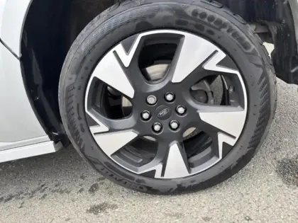 Photo 12 Ford Custom Gén. II Ph1 Sport 1