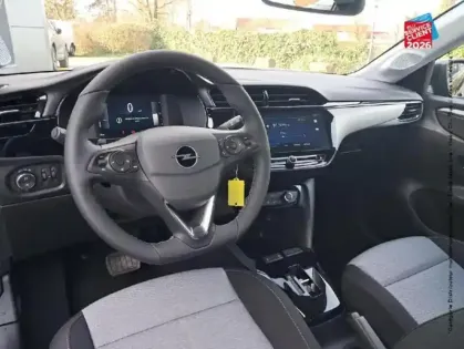 Photo 14 Opel Corsa  1.2 Turbo Hybrid 110ch Edition e-DCT6