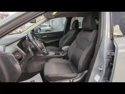 Photo 13 Nissan Qashqai  1.3 Mild Hybrid 158ch N-Connecta Xtronic