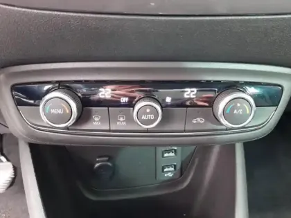 Photo 13 Opel Crossland  1.2 Turbo 130ch  Ultimate BVA