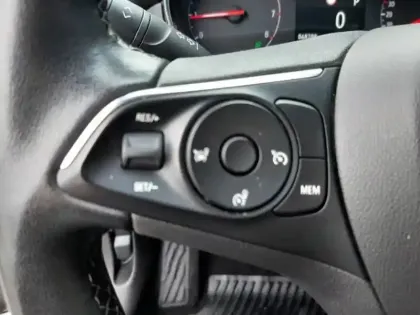 Photo 9 Opel Crossland  1.2 Turbo 130ch  Ultimate BVA