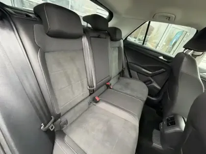 Photo 8 Volkswagen T-roc  2.0 TDI 150ch Style DSG7