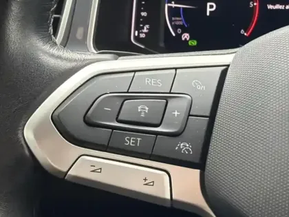 Photo 10 Volkswagen T-roc  2.0 TDI 150ch Style DSG7