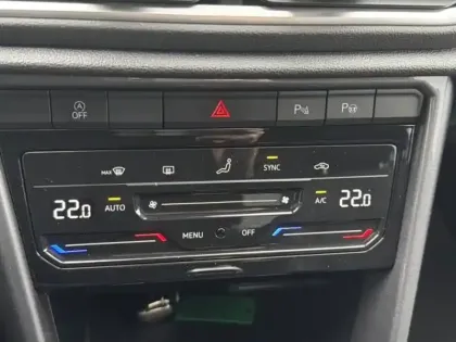 Photo 14 Volkswagen T-roc  2.0 TDI 150ch Style DSG7