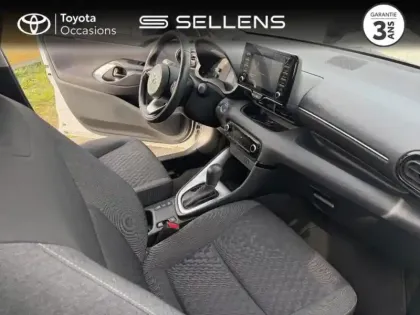 Photo 5 Toyota Yaris  116h Dynamic 5p MY22