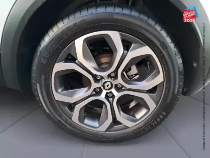 Photo 9 Renault Captur  1.6 E-Tech hybride 145ch Intens -21 GPS