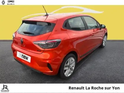 Photo 11 Renault Clio  1.6 E-Tech 145ch full hybrid Evolution - 24