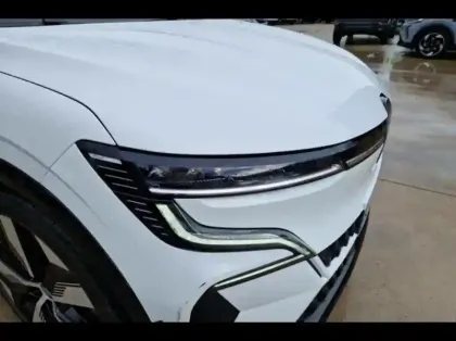 Photo 14 Renault Megane  E-Tech Electric EV60 220ch Techno super charge -C