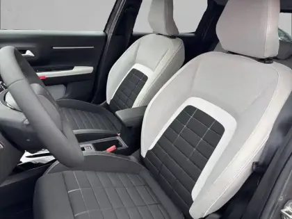 Photo 32 Citroën C3  Hybride 110 ch e-DCS6