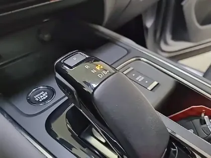 Photo 48 Citroën C5 aircross  Hybride Rechargeable 225 S&S e-EAT8