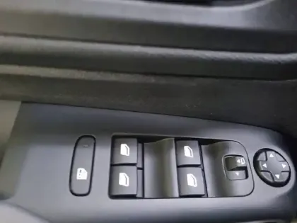 Photo 100 Citroën C5 aircross  Hybride Rechargeable 225 S&S e-EAT8