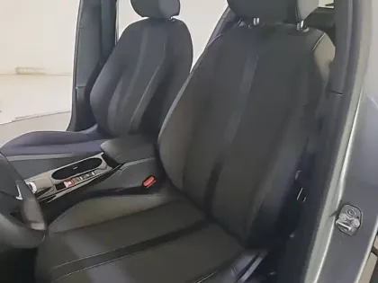 Photo 10 Peugeot 2008 Gén. II Ph1 NG Allure Pack 5