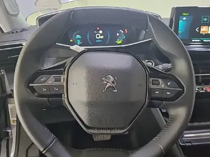 Photo 8 Peugeot 2008 Gén. II Ph1 NG Allure Pack 5