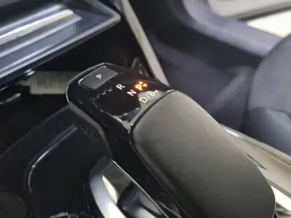 Photo 13 Peugeot 2008 Gén. II Ph1 NG Allure Pack 5