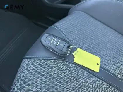 Photo 28 Peugeot 3008  Hybrid 225 e-EAT8