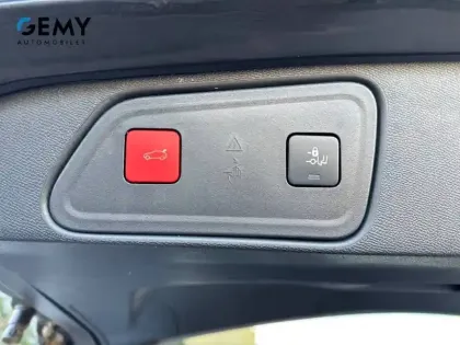 Photo 27 Peugeot 3008  Hybrid 225 e-EAT8