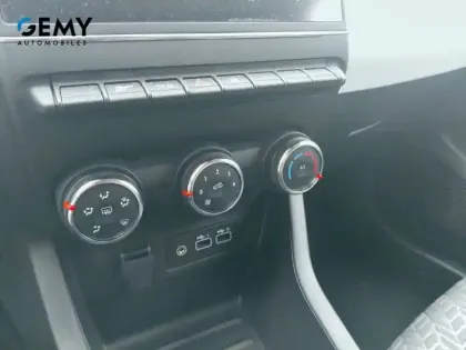 Photo 22 Renault Clio Gén. V (BJA) Ph2 Evolution 5