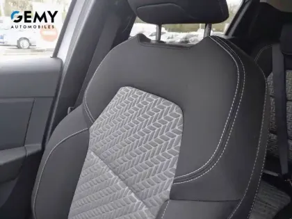 Photo 49 Renault Clio  SOCIETE TCE 90