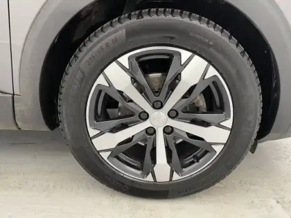 Photo 81 Peugeot 5008  PureTech 130ch S&S EAT8