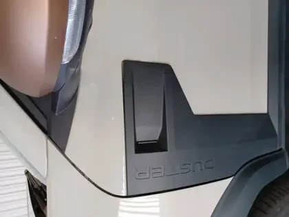 Photo 37 Dacia Duster  Hybrid-G 150 4x4