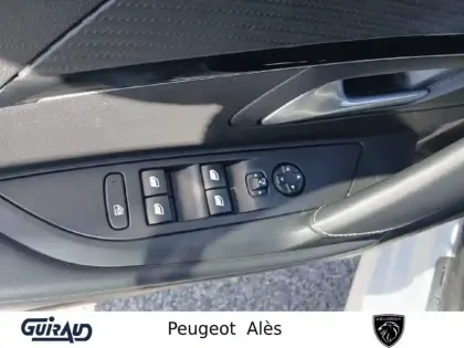 Photo 11 Peugeot 208  Electrique 50 kWh 136ch