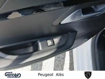 Photo 12 Peugeot 208  Electrique 50 kWh 136ch