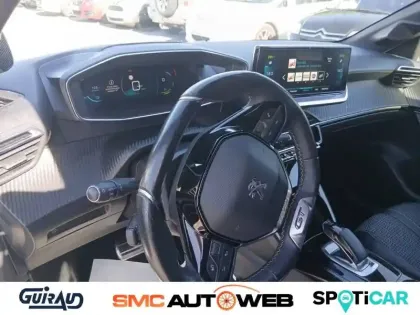 Photo 28 Peugeot 208 Gén. II Ph1 NG GT 5