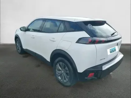 Photo 27 Peugeot 2008  PureTech 100 S&S BVM6