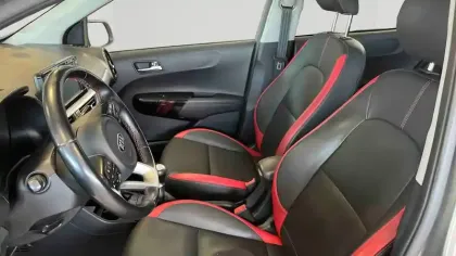 Photo 13 Kia Picanto  1.0L 67 ch BVM5
