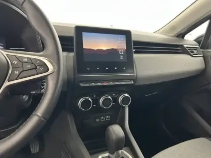 Photo 76 Renault Clio  E-Tech full hybrid 145 ch GSR2