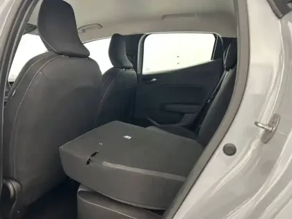 Photo 92 Renault Clio  E-Tech full hybrid 145 ch GSR2