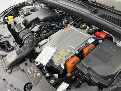 Photo 90 Renault Clio  E-Tech full hybrid 145 ch GSR2