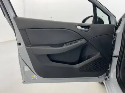 Photo 47 Renault Clio  E-Tech full hybrid 145 ch GSR2