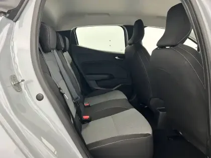 Photo 80 Renault Clio  E-Tech full hybrid 145 ch GSR2