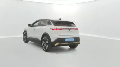 Photo 32 Renault Megane Gén. V (BCB) Ph1 Iconic 5